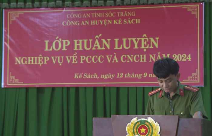 Kế Sách: Công an tập huấn nghiệp vụ phòng cháy, chữa cháy và Cứu nạn, cứu hộ