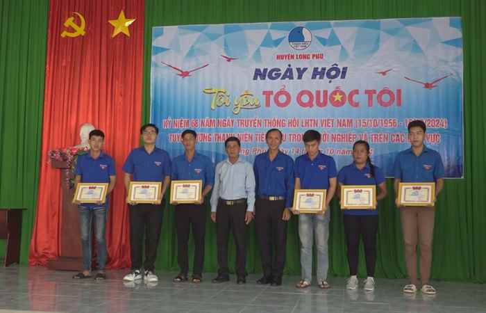 Lễ kỷ niệm 68 năm ngày truyền thống Hội liên hiệp thanh niên Việt Nam