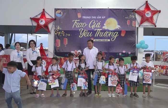 Trần Đề: Chương trình vui Tết Trung thu cho Thiếu nhi