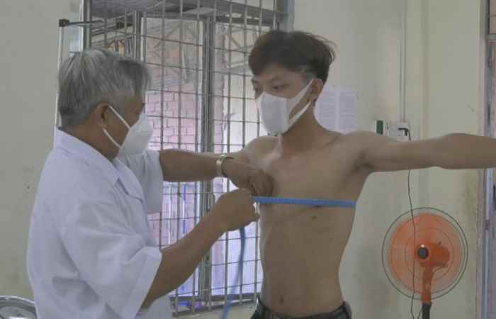 Kế Sách: Thanh niên khám sức khỏe nghĩa vụ quân sự năm 2024