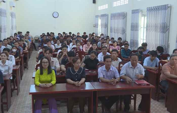 Kế Sách: Bế giảng lớp nhận thức về Đảng đợt 3 năm 2024