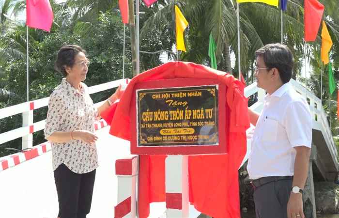 Long Phú: Đưa vào sử dụng cầu giao thông nông thôn tại xã Tân Thạnh