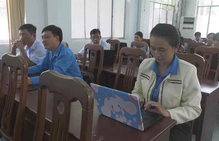 Châu Thành: Tập huấn sử dụng phần mềm kế toán cho cán bộ Công đoàn cơ sở