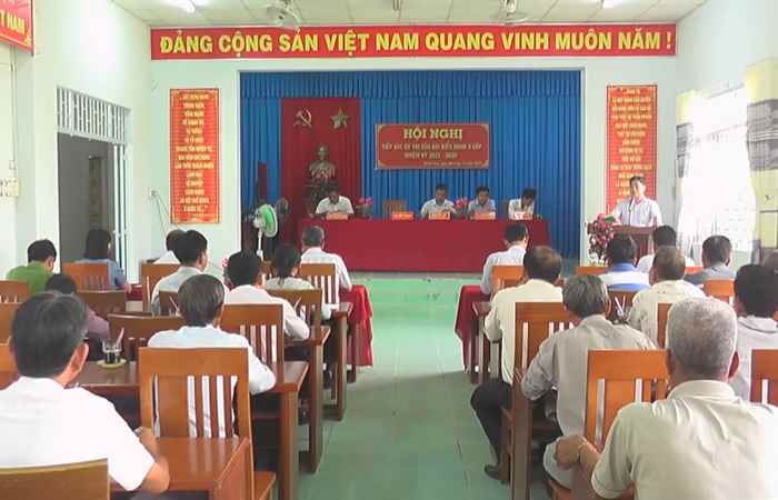 Đại biểu HĐND tiếp xúc cử tri xã Thuận Hòa