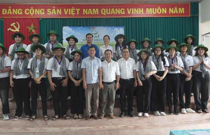 Thị đoàn Vĩnh Châu tiếp nhận sinh viên tình nguyện hè năm 2024