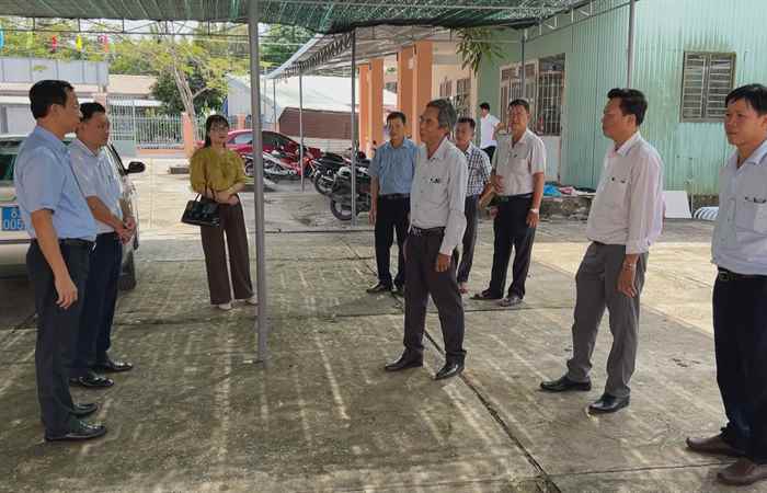Mỹ Tú: Bí thư Huyện ủy kiểm tra công tác chuẩn bị năm học mới 2024-2025