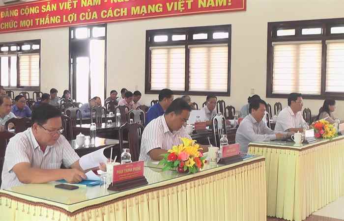 Huyện uỷ Thạnh Trị sơ kết 2 năm thực hiện Nghị quyết 02 và Nghị quyết 05  
