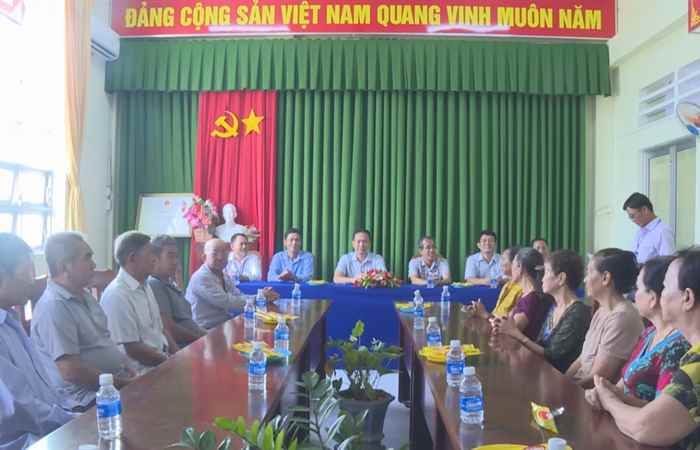 Châu Thành: Thăm, tặng quà gia đình người có công xã Thiện Mỹ, Hồ Đắc Kiện