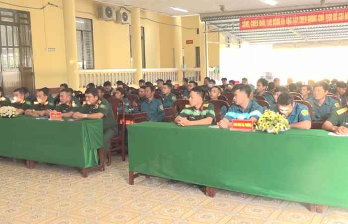 Ngã Năm: Ban Chỉ huy quân sự huấn luyện Dân quân cơ động đợt 2 năm 2023