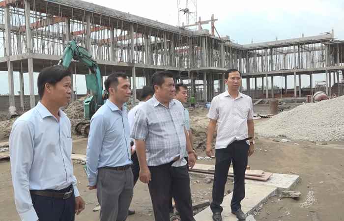 Mỹ Tú: Bí thư Huyện ủy kiểm tra, khảo sát các công trình trọng điểm