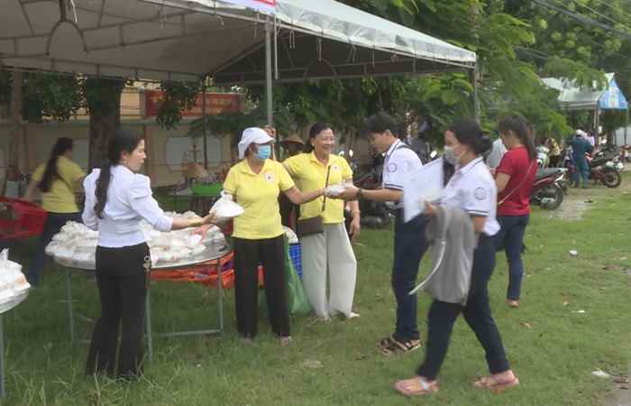 Kế Sách: Hoạt động tiếp sức mùa thi  