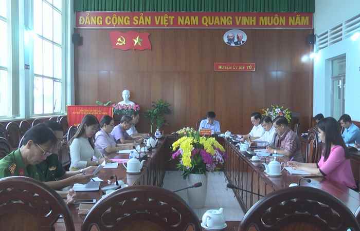 Huyện ủy Mỹ Tú triển khai nhiệm vụ quý IV năm 2022