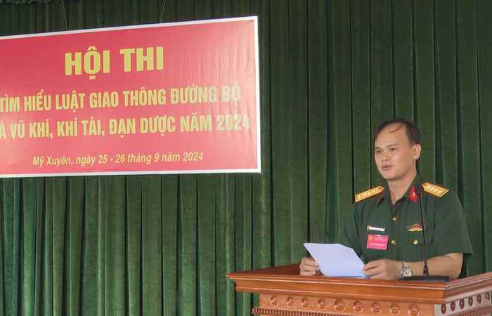 Mỹ Xuyên: Hội thi tìm hiểu Luật giao thông đường bộ và vũ khí, khí tài, đạn dược 