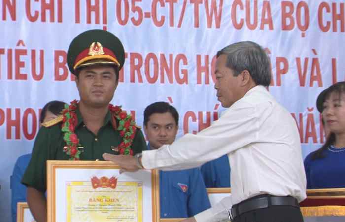 Tỉnh Đoàn tổ chức hội nghị Sơ kết 02 năm thực hiện Chỉ thị 05 của Bộ Chính trị.