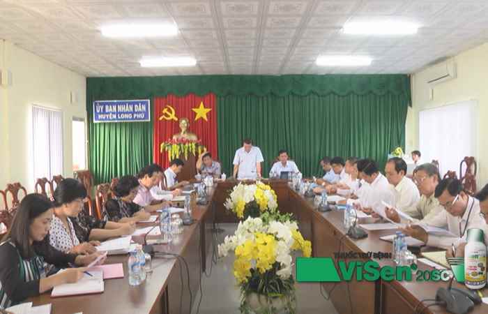 Tổ đại biểu HĐND tỉnh (đơn vị huyện Long Phú) thảo luận đóng góp nội dung văn kiện kỳ họp lần thứ 9 HĐND tỉnh