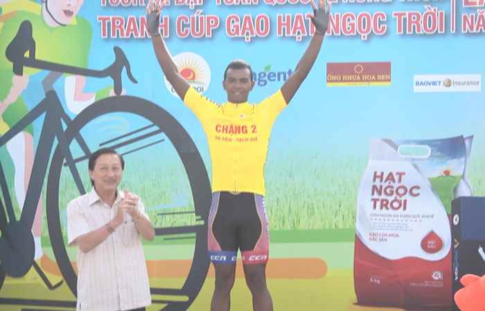 Tour xe đạp về nông thôn tranh cúp gạo Hạt Ngọc Trời lần thứ 23 năm 2018