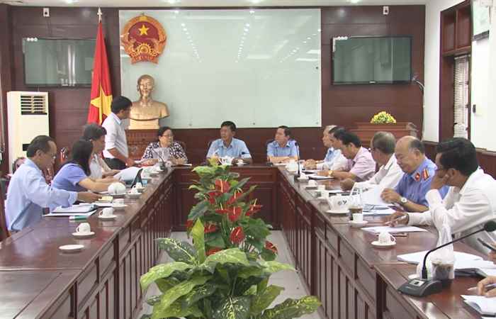 UBND tỉnh Sóc Trăng thẩm tra các văn bản trên lĩnh vực pháp chế trình tại kỳ họp lần thứ XI - HĐND tỉnh khóa IX