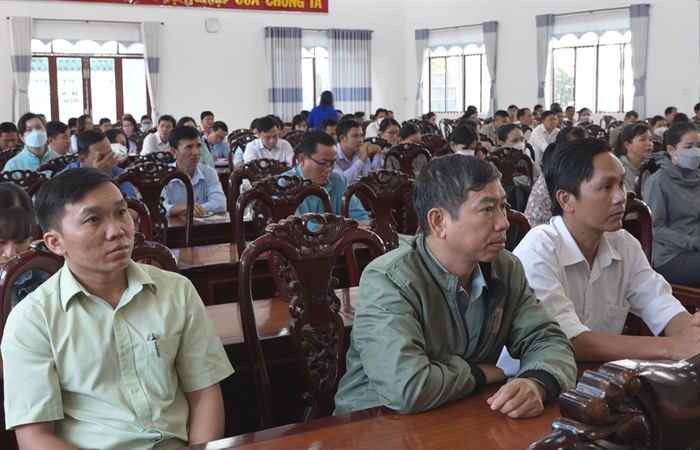 Thị xã Vĩnh Châu triển khai, quán triệt Nghị quyết Trung ương 6, Khoá XIII